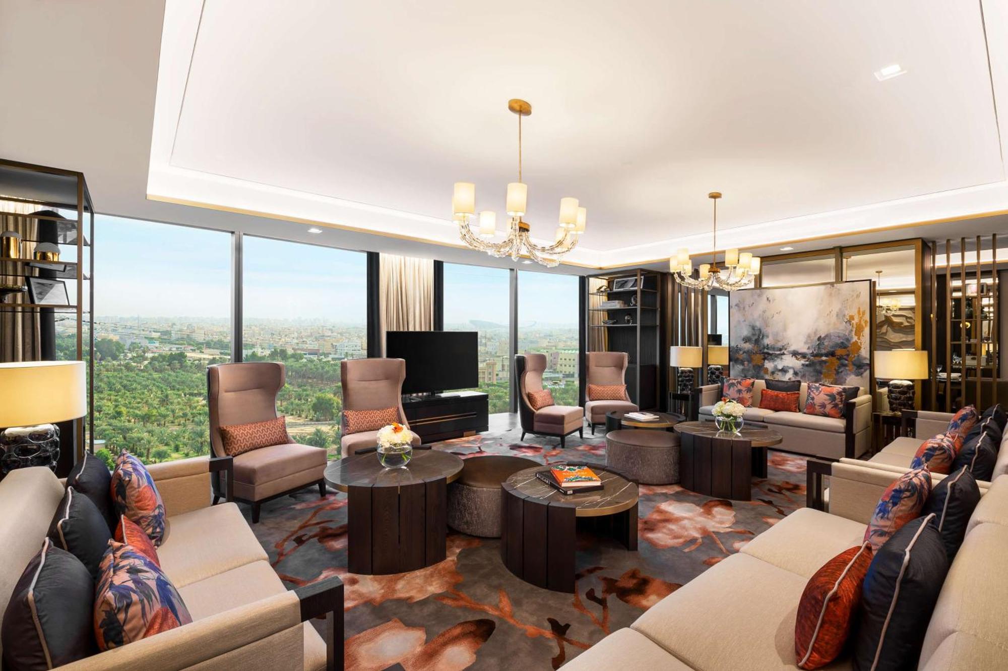 מלון כוויית Waldorf Astoria Kuwait מראה חיצוני תמונה The living room of a Presidential Suite